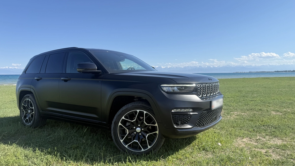 Jeep Grand Cherokee V (WL) 5.7 AT 4WD