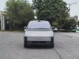 LiXiang Mega 102.7 kWh Electro AT 4WD