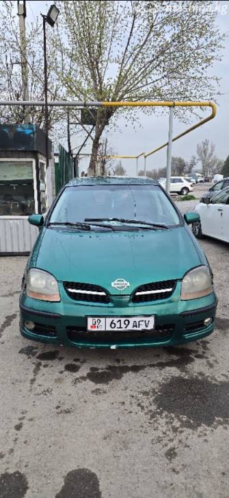 Nissan Almera Tino 1.8 MT