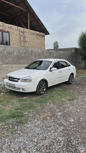 Daewoo Lacetti J200 I 1.6 MT