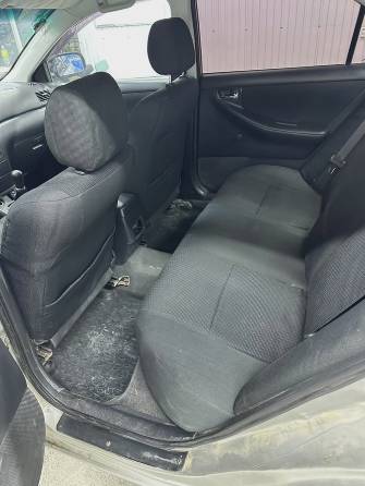 Toyota Corolla IX (E120, E130) 1.6 MT