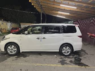 Honda Elysion I 3.0 AT