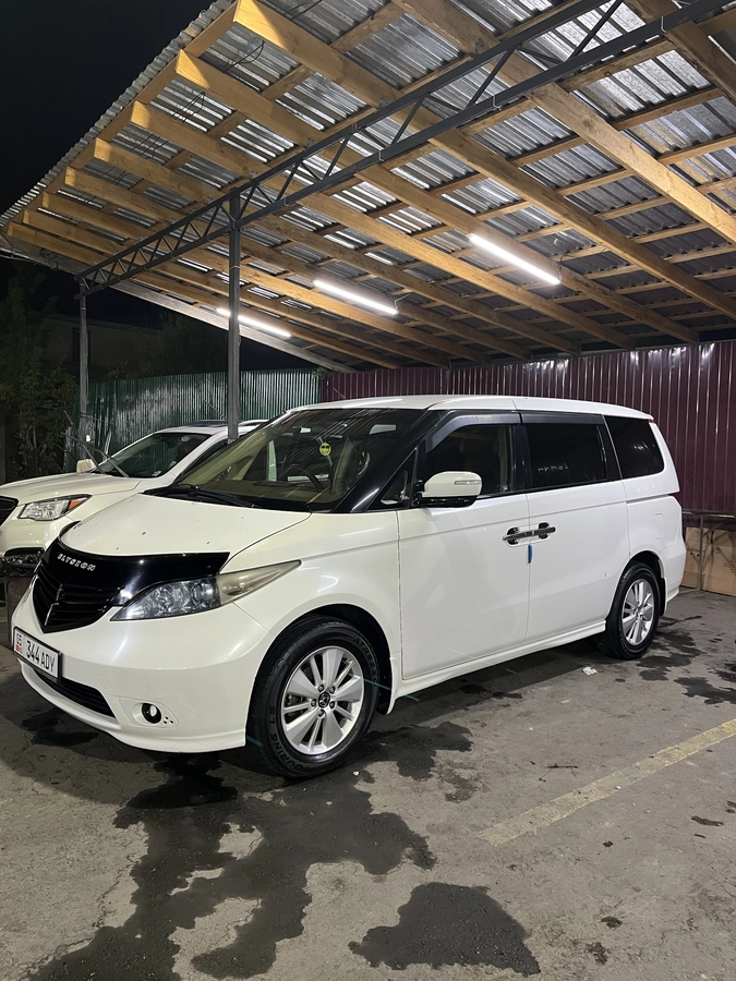 Honda Elysion I 3.0 AT