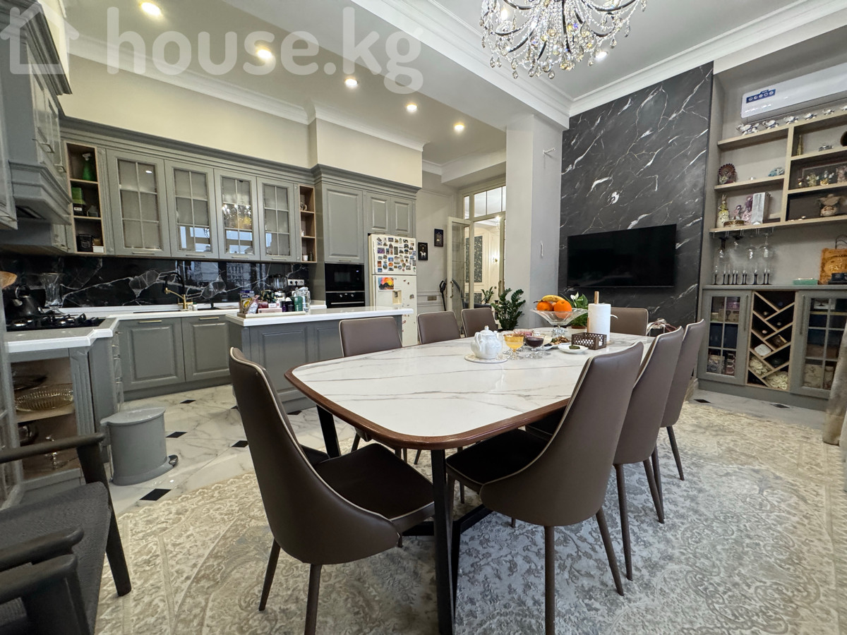 4-комн. кв., 210 м2