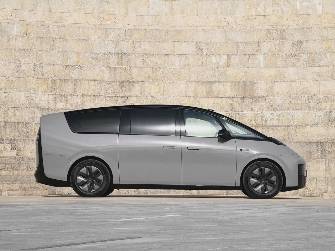 LiXiang Mega 102.7 kWh Electro AT 4WD