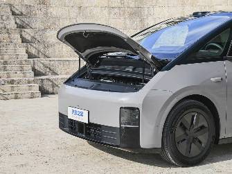 LiXiang Mega 102.7 kWh Electro AT 4WD