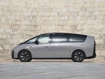 LiXiang Mega 102.7 kWh Electro AT 4WD