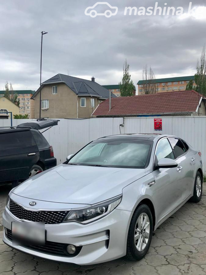 Открыть фото Kia K5 II 2.0 AT