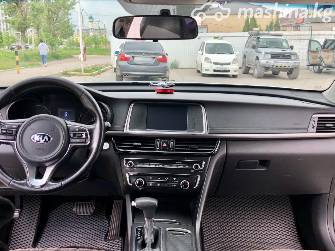 Kia K5 II 2.0 AT