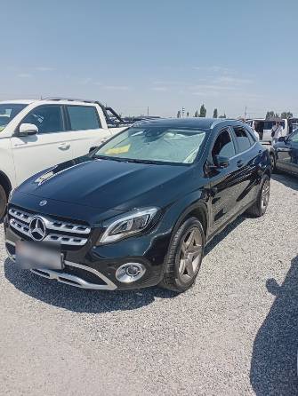 Mercedes-Benz CLA I (C117, X117) Рестайлинг 220 2.0 AMT 4WD