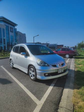Honda Fit I 1.5 CVT