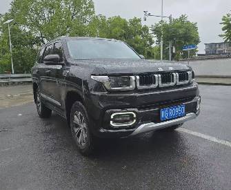 BAIC BJ60 2.0 AT 4WD