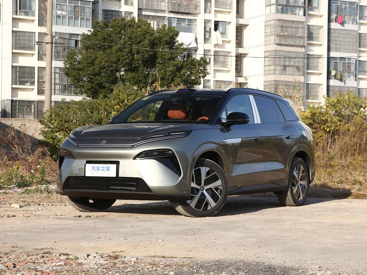 BYD Tang L DM-i 1.5hyb AT