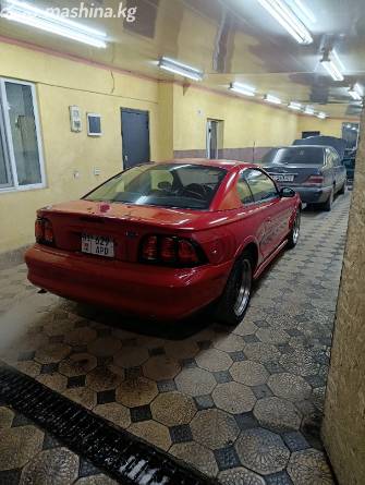 Ford Mustang IV 3.8 AT