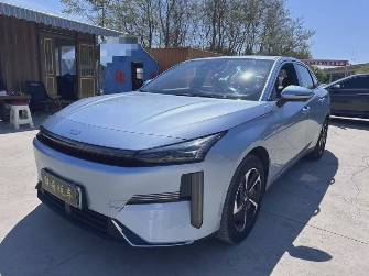 Geely Galaxy L6 125 km 1.5hyb AT