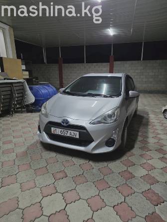 Toyota Prius c I Рестайлинг 1.5hyb AT