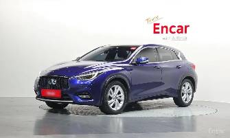 Infiniti Q30 2.0 AMT