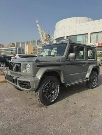 Suzuki Jimny IV 1.5 AT 4WD