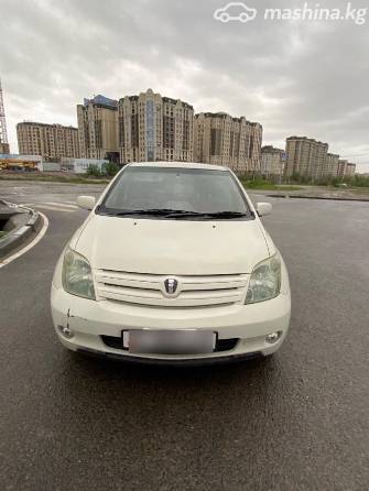 Toyota Ist I 1.3 AT