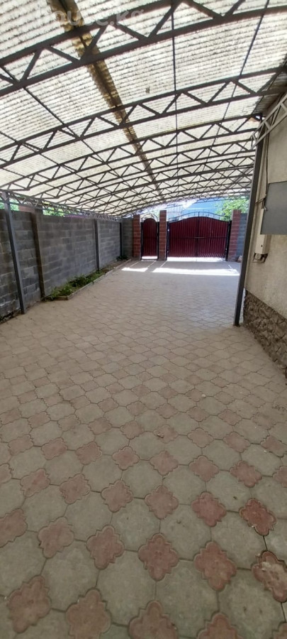 Дом, 6 и более комнат, 295 м2