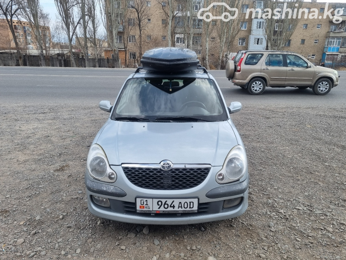 Daihatsu Storia 1.3 MT