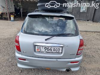 Daihatsu Storia 1.3 MT