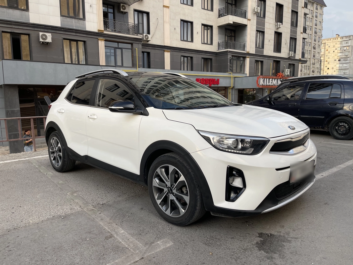 Открыть фото Kia Stonic 1.4 AT