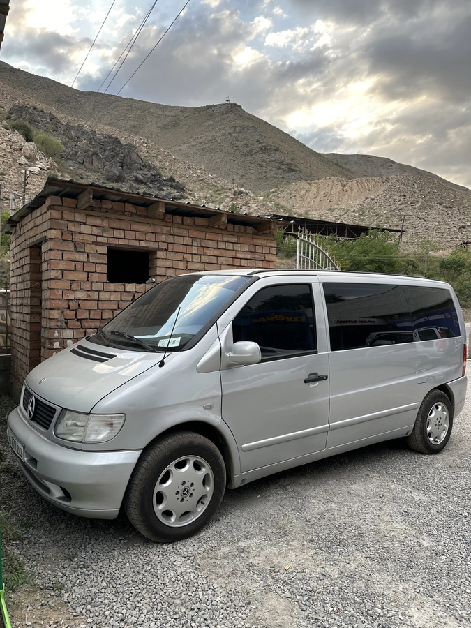 Открыть фото Mercedes-Benz Vito I (W638) 110 CDI L1 2.2d MT