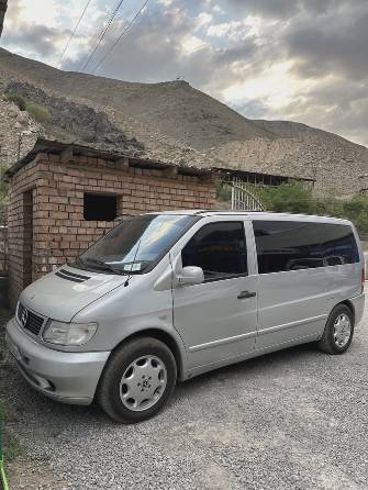 Mercedes-Benz Vito I (W638) 110 CDI L1 2.2d MT