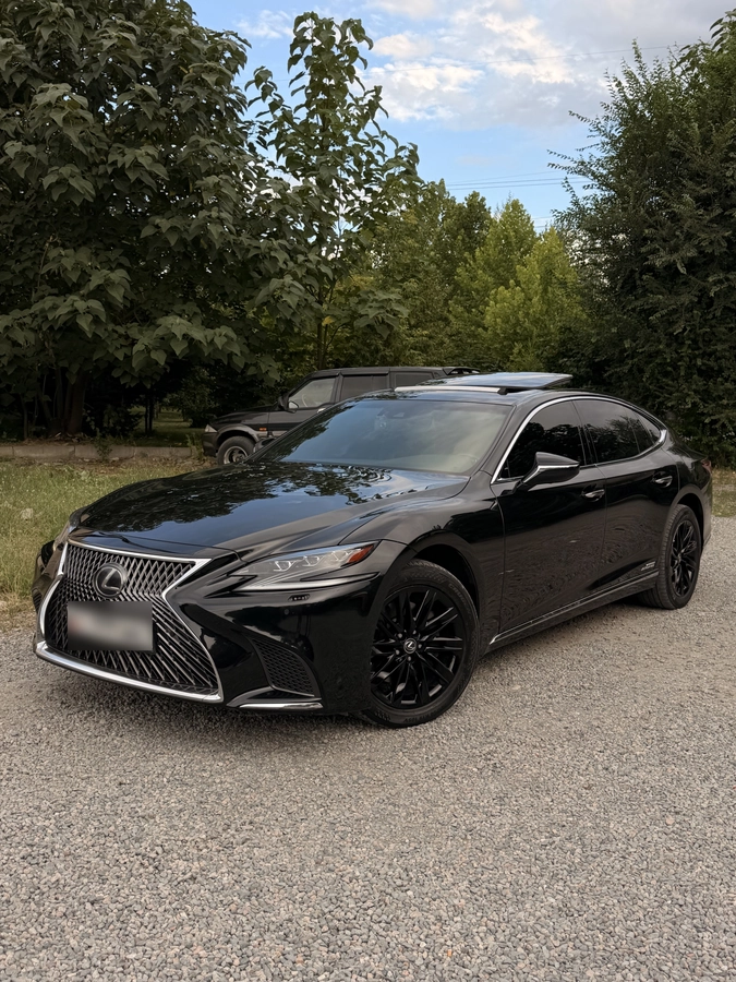 Lexus LS V 500h 3.5hyb AT 4WD
