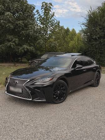 Lexus LS V 500h 3.5hyb AT 4WD