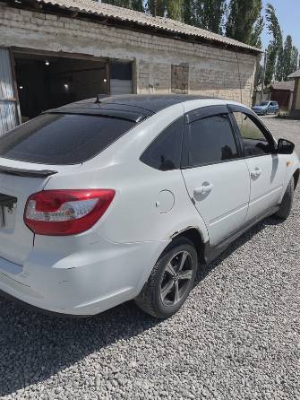 ВАЗ (Lada) Granta I 1.6 MT