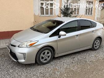 Toyota Prius III Рестайлинг (XW30) 1.8hyb AT