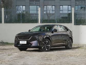 Mazda EZ-60 1.5hyb AT