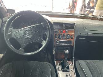 Mercedes-Benz C-Класс I (W202) 200 2.0 MT
