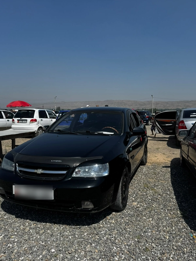 Chevrolet Lacetti 1.6 MT