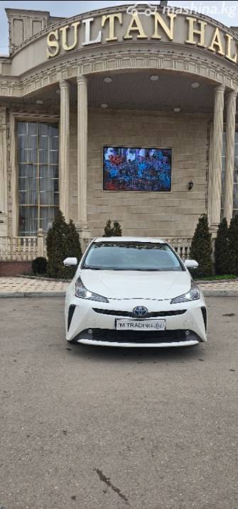Toyota Prius IV Рестайлинг (XW50) 1.8hyb AT