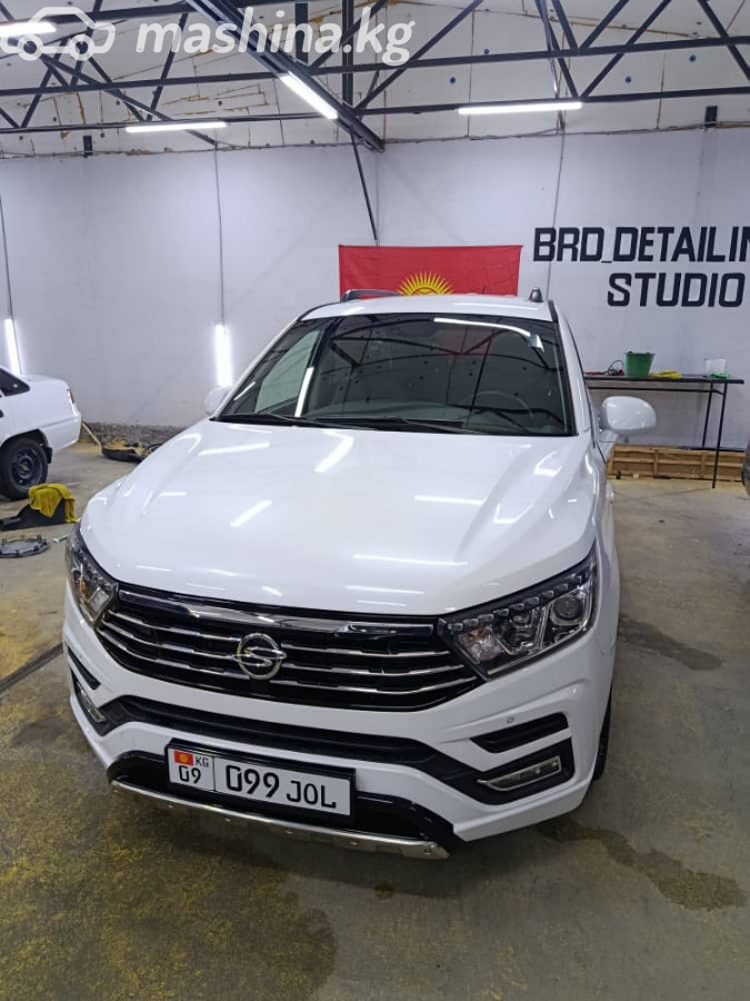 SsangYong Korando Turismo I Рестайлинг 2.2d AT 4WD