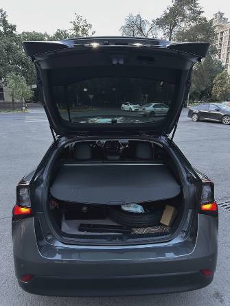 Toyota Prius IV Рестайлинг (XW50) 1.8hyb AT