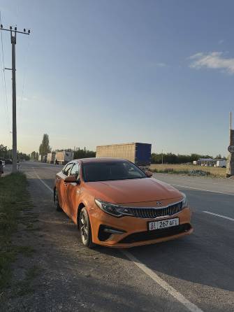 Kia K5 II 2.0 AT