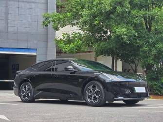 Lynk & Co Z10 95 kWh Electro AT