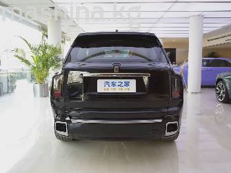 Rolls-Royce Cullinan I 6.7 AT AWD