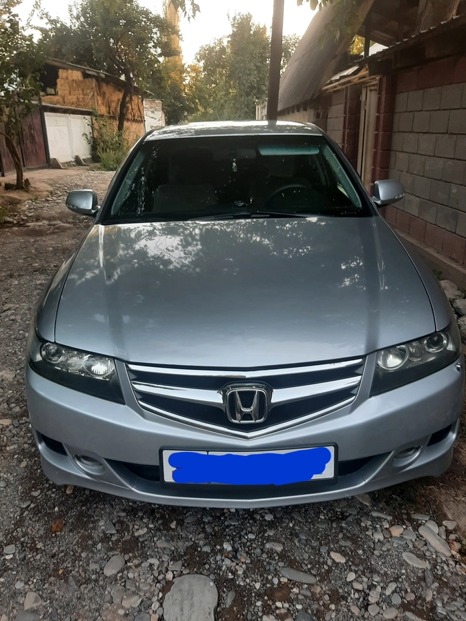 Honda Accord VII Рестайлинг 2.0 AT