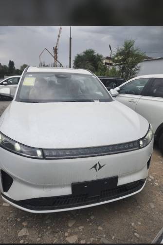 Dongfeng eπ 008 82.28 kWh 1.5hyb AT 4WD