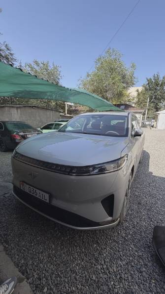 Dongfeng eπ 008 82.28 kWh 1.5hyb AT 4WD