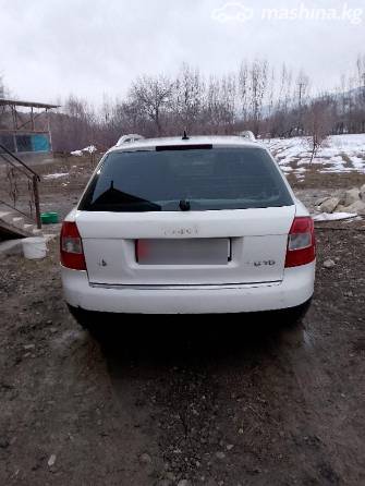 Audi A4 II (B6) 2.5d MT