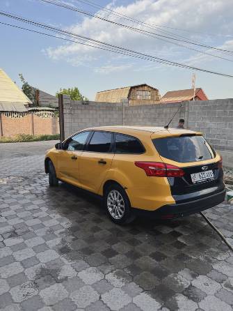 Ford Focus III Рестайлинг 1.6 MT