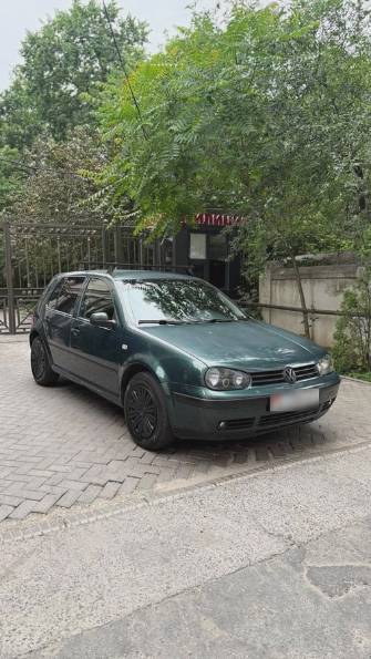 Volkswagen Golf IV 1.6 MT