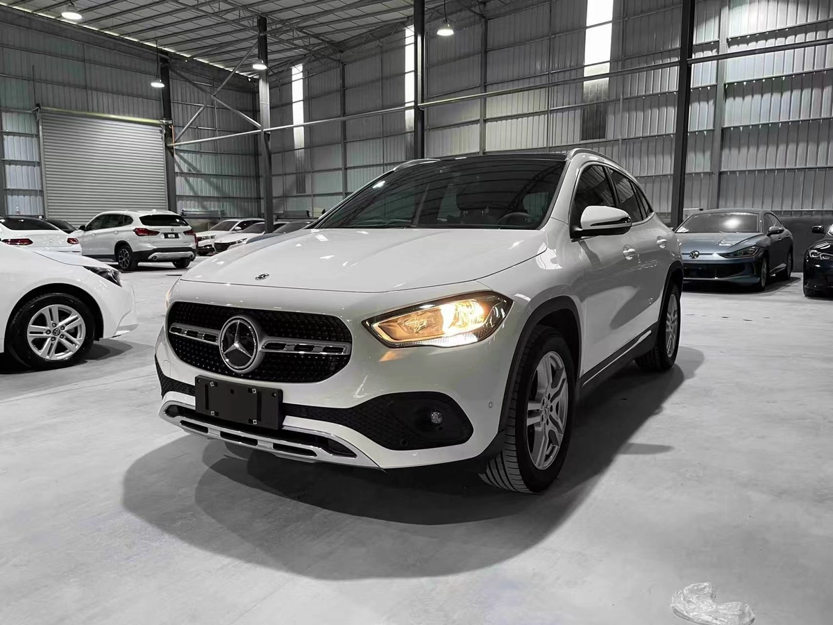 Mercedes-Benz GLA II (H247) 180 1.3 AMT