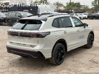 Volkswagen Tiguan III (China Market) 2.0 AMT 4WD